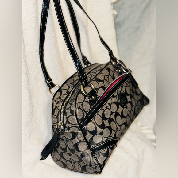 Coach black monogram shoulder bag - Picture 10 of 16